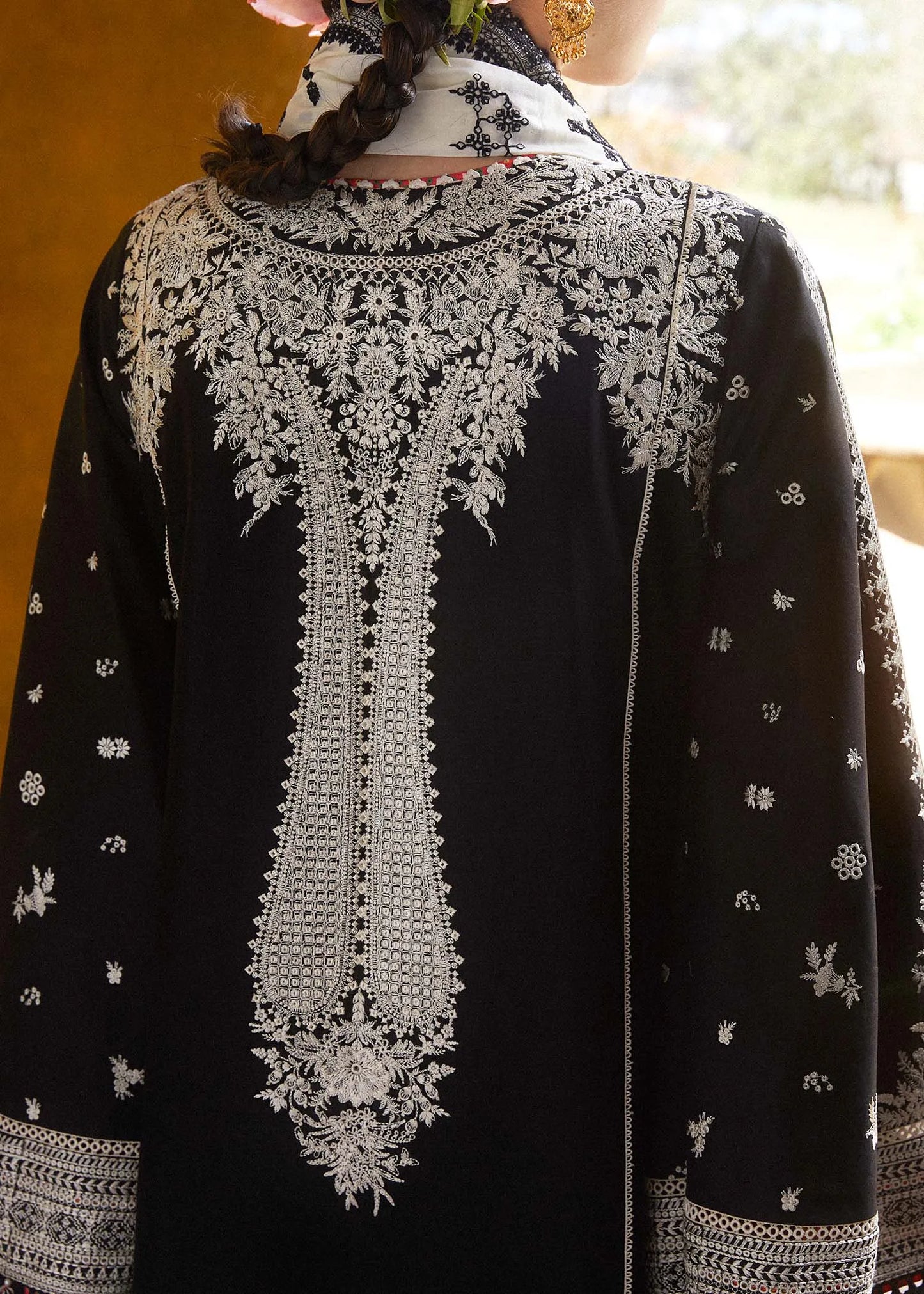 Zarnish- Luxury Embroidered 3PC