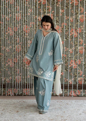 Light Blue Urge Pret lawn