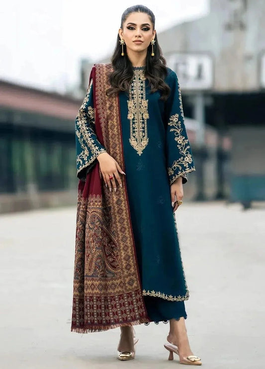 Izel 3-piece embroidered|E154