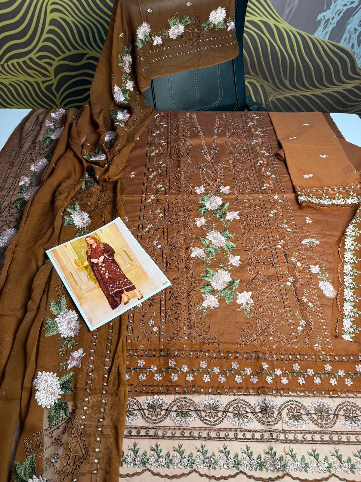 Aneelas Lawn Unstitched Embroidered