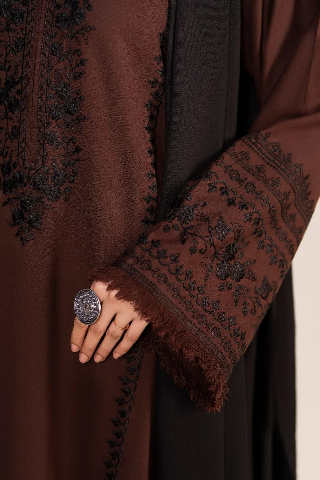 Mira Coffee Brown|E138