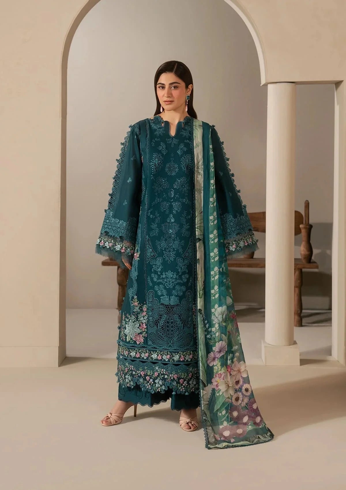 Elaf luxury article|E166