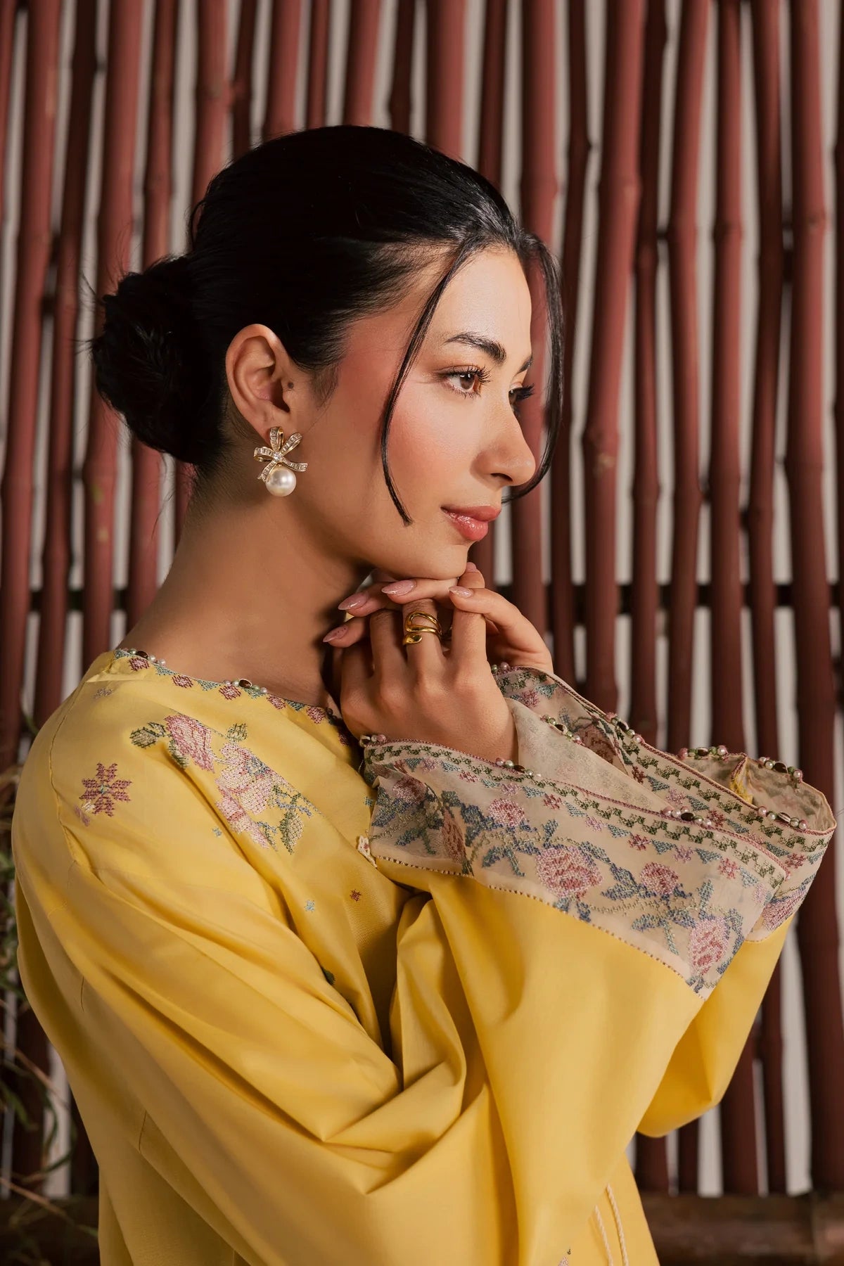 Batik Embroidered Dhanak 2-Piece Suit|E130