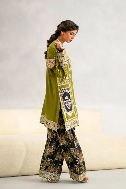 Ethnic Viral Luxury 3-Piece Velvet Suit|E178