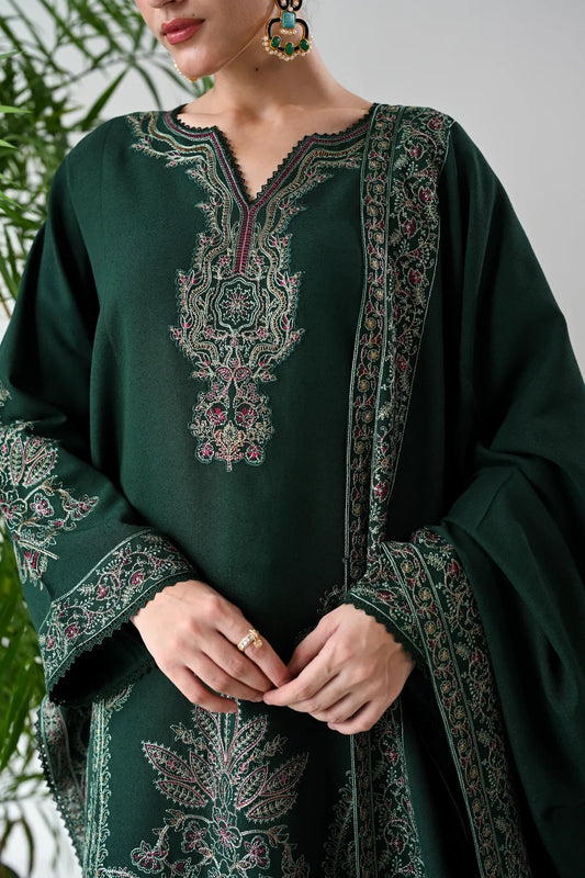 Deep emerald green|E131