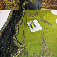 Ezzah 3pcs - Lawn Embroidered