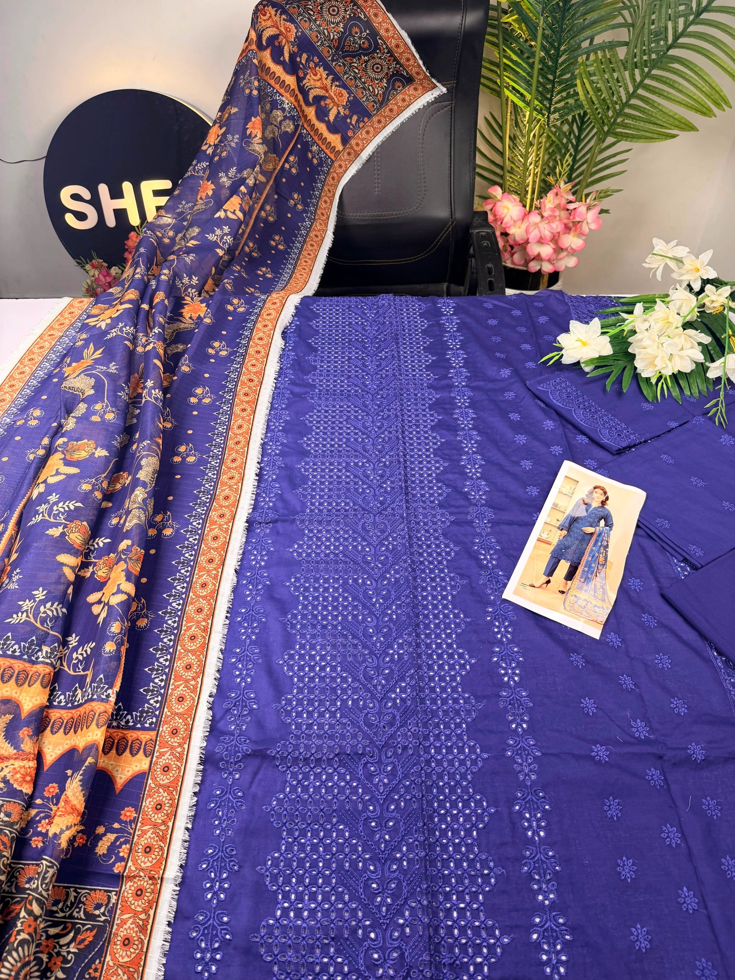 Navy blue embroidered Chikankari lawn|E60