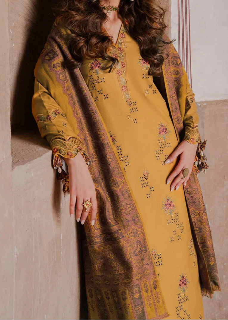 Izel-3PC Lawn Embroidered |E75