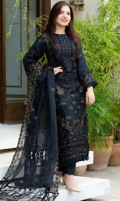 Embroidered Black Dhanak Three-Piece Winter Collection |E113